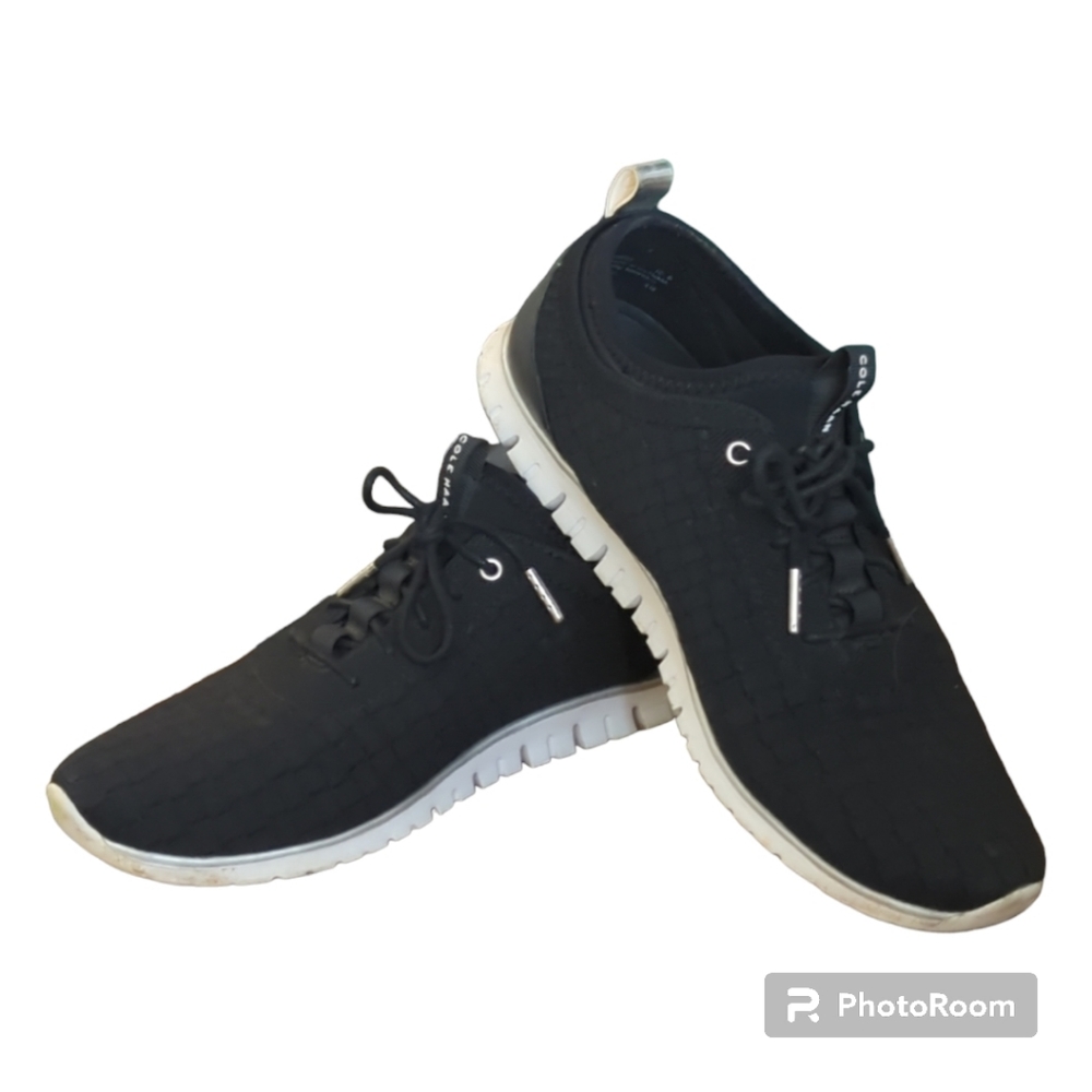 Cole Haan Women's 2.ZERØGRAND Wingtip Oxford Black Size 10